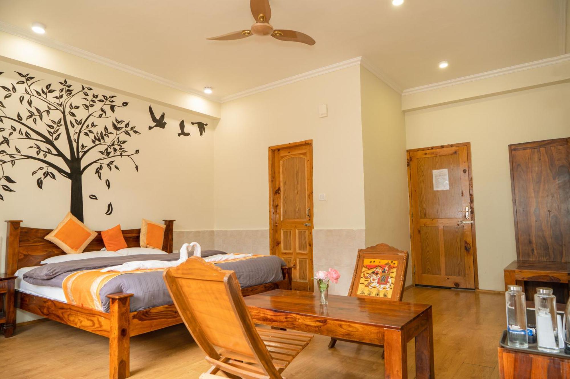 Sparsh Resort, A Boutique Stay - Just 2Kms Uphill From Mall Road, Near Old Manali Exterior photo