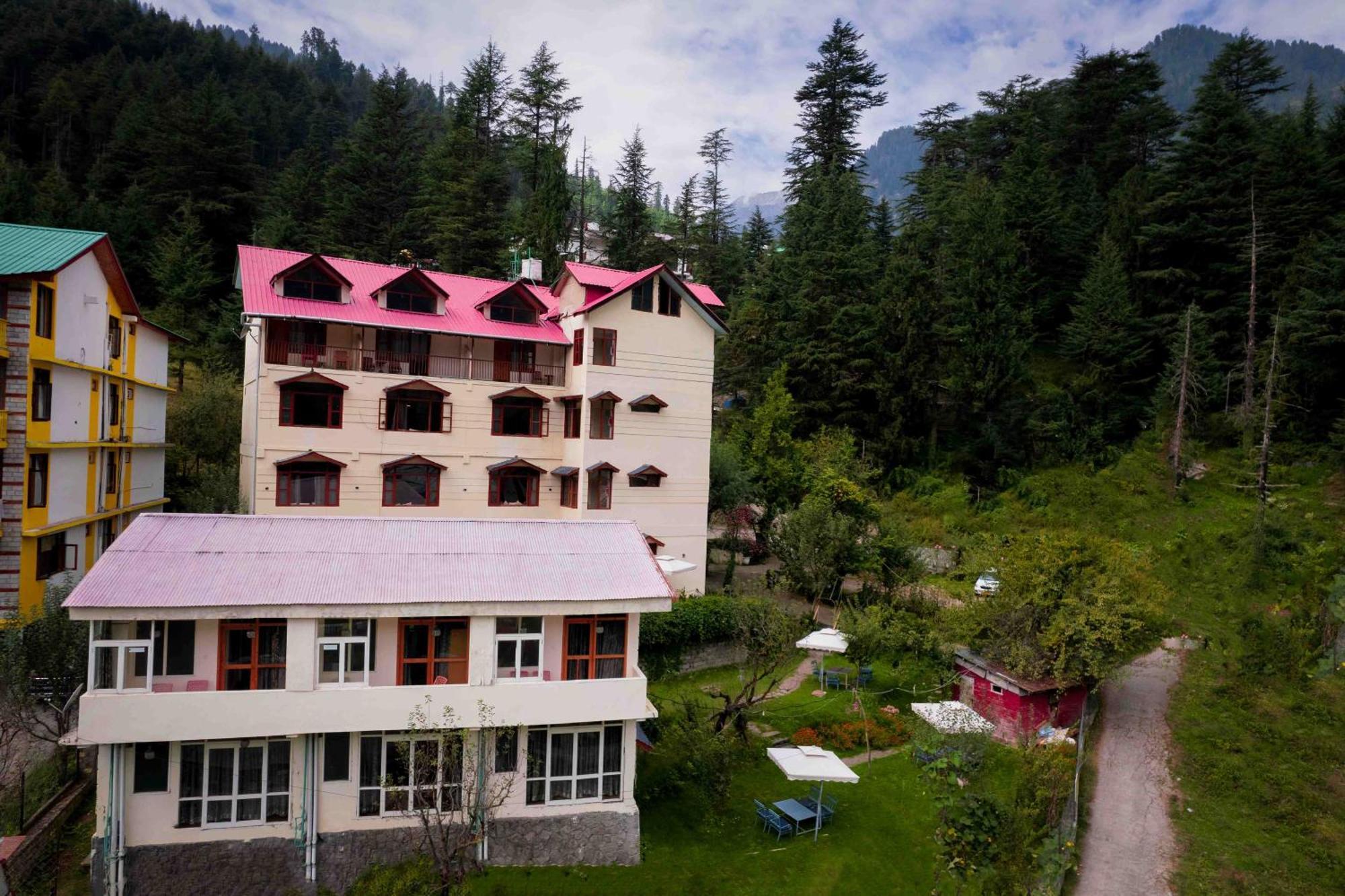 Sparsh Resort, A Boutique Stay - Just 2Kms Uphill From Mall Road, Near Old Manali Exterior photo