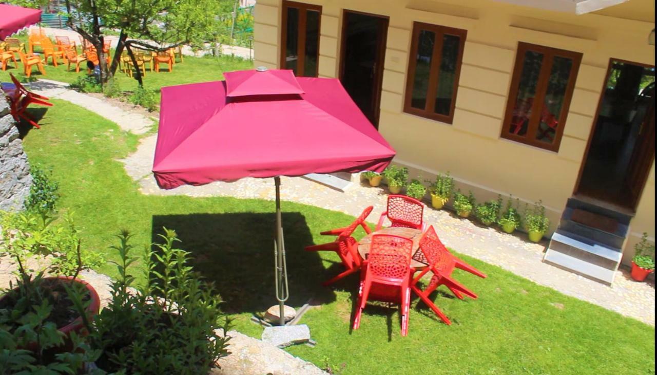 Sparsh Resort, A Boutique Stay - Just 2Kms Uphill From Mall Road, Near Old Manali Exterior photo